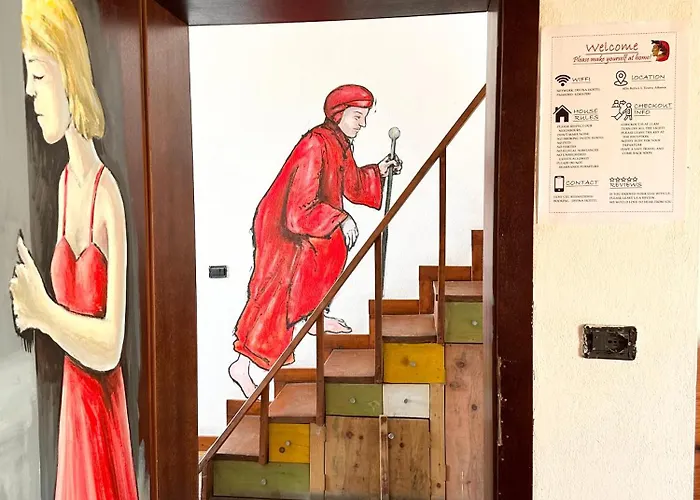 بيت شباب Divina تيرانا