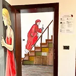 Hostel Divina Tirana