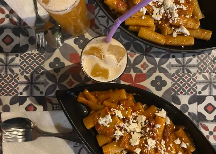 Divina 호스텔 티라나